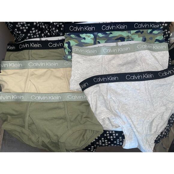 Calvin Klein Brand New 6 Pairs Of Boys Underwear Briefs Sz 12/14 - Picture 5 of 6